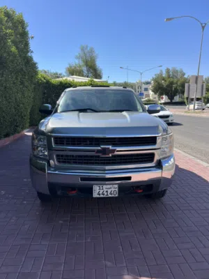 Used Chevrolet Silverado in Hawally