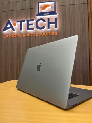 Apple MacBook Pro 2017 – Power & Elegance Model: A1707 Display Bar  15.4” Retina Display