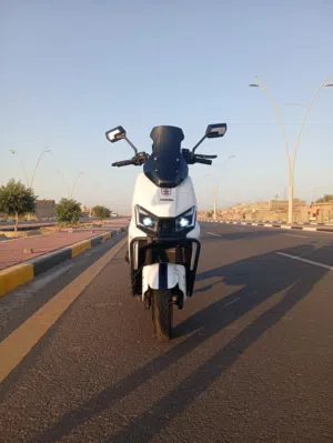 سلام عليكم  دراجه شحن للبيع    n77 /coNSHING  دراجه جديده اي نقص مابيها   سعرها مليون  وبيها مجال