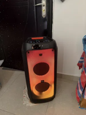 wansa speaker With Original Box and 2 mic