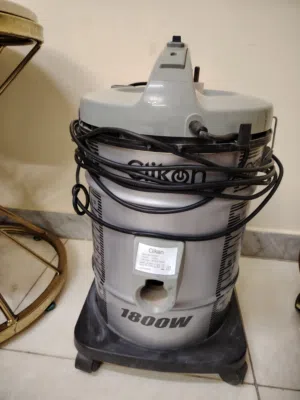 مكنسة كهربائية سليكون