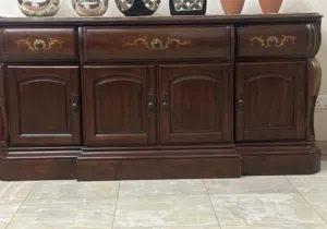 طاولة مع ادراج عتيقة antique table