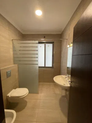 شقة غير مفروشة للايجار في الدوار الرابع  ( Property 33668 )-164664