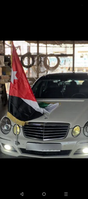 مرسيدس بنز الفئه W211