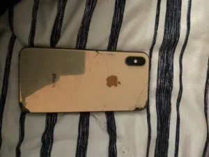 Apple iPhone XS 64 GB in Amman