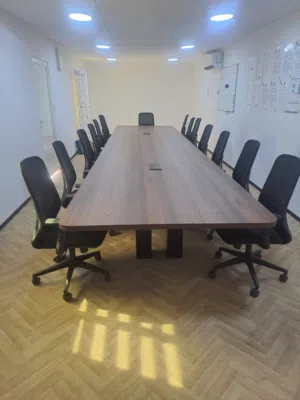 طاولات إجتماعات