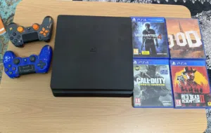 بلاي ستيشن 4 مع كامل ملحقاته