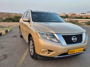 Used Nissan Pathfinder in Muscat