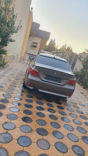 BMW i525  أنظر الوصف