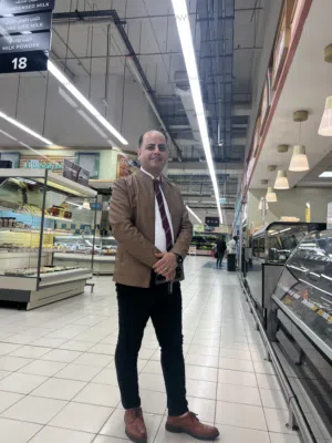 يسري السيد علي 