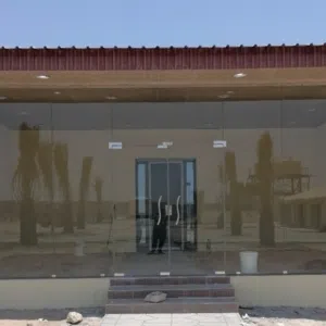 زجاج ومرايا
