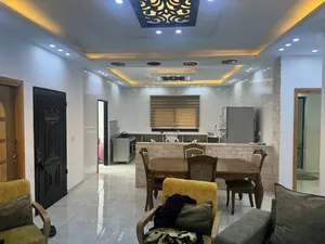 174 m2 4 Bedrooms Apartments for Sale in Jenin Kharooba