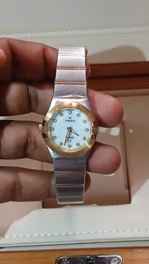 ساعة اوميجا