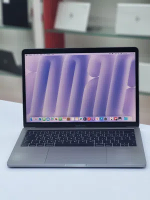 MACBOOK PRO WITH 16GB AND 1TB SSD TOUCH BAR AND TOUCH ID RETINA ORIGNAL 2K DISPLAY ORIGNAL CHARGER