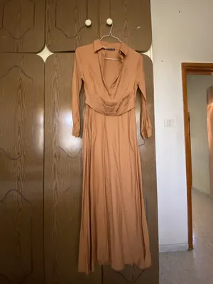 Maxi Dresses . S . Gold3