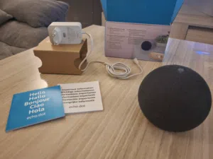 أمازون إيكو دوت الجيل الرابع (Amazon Echo Dot 4th Gen) - أليكسا سبيكر ذكي - شبه جديد بالكرتون