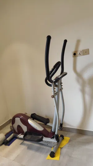 آلة كروس بحالة جيدة وكزيوني