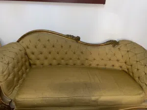 صالون ستيل خشب زان كنبة واتنين كرسي للبيع