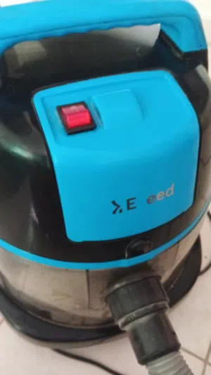 مكنسه كهربا بحاله جيده للبيع