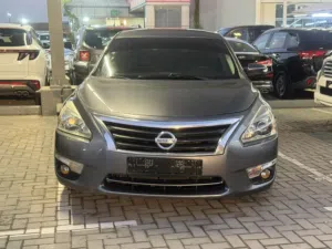 2015 Nissan Altima, imported, full option, original airbags, in excellent condition.
