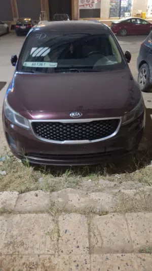 Used Kia Sedona in Benghazi