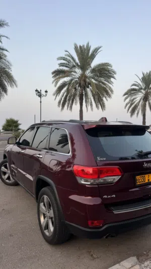 Used Jeep Grand Cherokee in Muscat