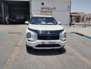 MITSUBISHI OUTLANDER MODEL 2024 COLOR WHITE AND INTERIOR COLOR BLACK GCC CAR FOR SALE