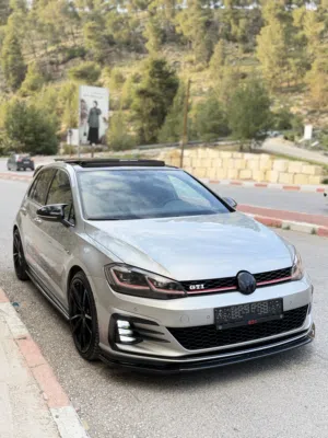 Golf mk7.5  gti 2018-2017 2000t 230 hp