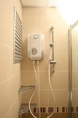 كيزر تسخين فوري ماء AURA التركي الأصلي ولفتره محدوده