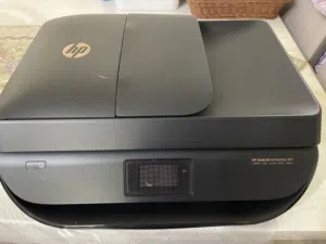 للبيع طابعة مستعملة ماركة HP