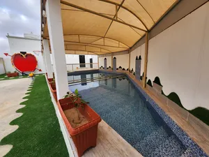 Farmhouse salalah   استراحه او شاليه جديده ب صلاله ريسوت(عدونب) موقعها اول الشارع الرئيسي