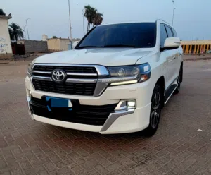 Used Toyota Land Cruiser in Aden