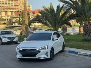 Used Hyundai Elantra in Tripoli