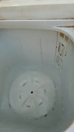 للبيع (غساله حوضين / واوفن بحاله جيده / وزوج تيبلام بحاله جيده جدا