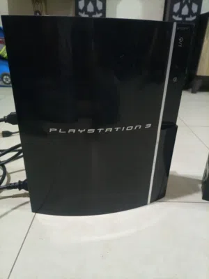 جهاز PS2 و جهاز PS3 لا يعملان وبحاجة لتصليح قارئ الCD أو الاستفادة منها كقطع للتشغيل ، القطع اصلية