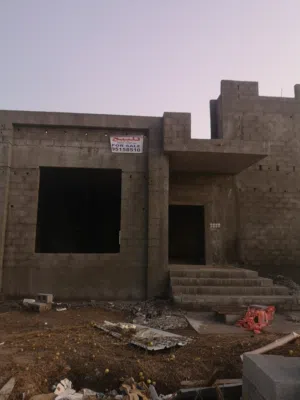 منزل للبيع قيد الانشاء