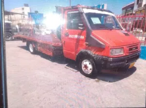 ساحبة رافعة لي نقل السياراة داخل وخارج طرابلس تاجوراء
