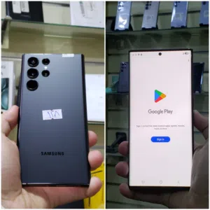 Samsung Galaxy S22 Ultra 128 GB in Sana'a