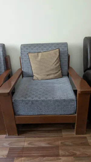 Affordable 3+1+1+1+1 Sofa Set with Decorative Pillows