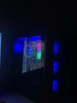 بيسي جيمنج RTX3060 12gb  معالج R5 5600 ماشاءالله يتحمل أقوى الاعاب مافيه مشاكل أبدا مع ريموت اللوان