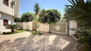 930 m2 More than 6 bedrooms Villa for Sale in Tripoli Al-Serraj