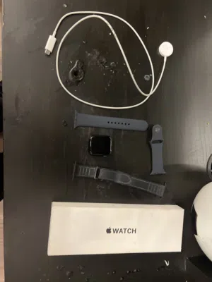 This is the Apple Watch SE