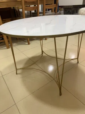 طاولات صالة بحالة جيدة