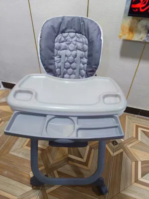 كرسي اطفال منفصل