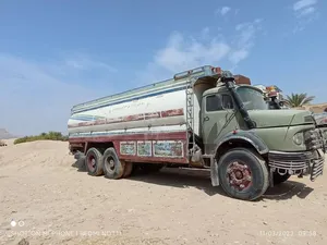 Tank Mercedes Benz 1984 in Hadhramaut