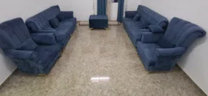 طقم كنب أنيق للبيع بحالة ممتازة