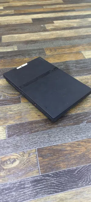 بلايستيشن 2 للبيع او للبدل الجهاز نضيف اقرأ الوصف