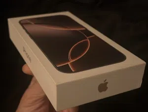 Apple iPhone 16 Pro 256 GB in Jeddah