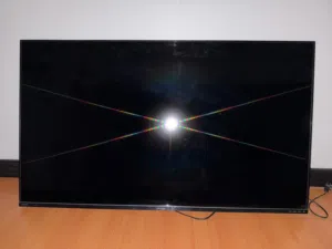 Selling 55 inch 3D tv with tv mount bracket for sale