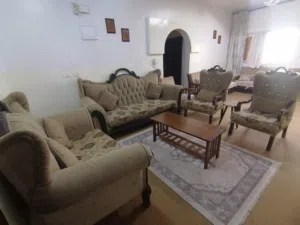 طقم كنب سجاده وسط وطاوله